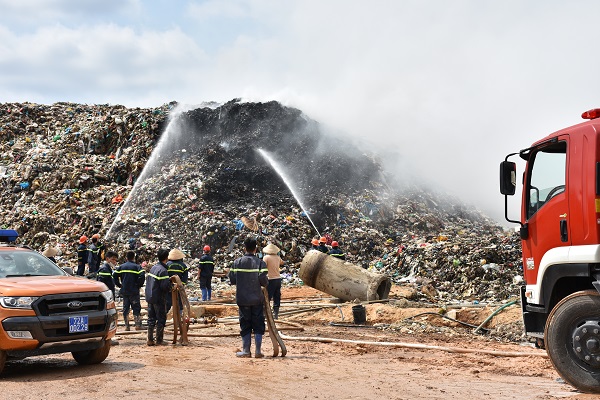 BRVT: Cháy lớn tại khu xử lý chất thải tập trung Tóc Tiên, thị xã Phú Mỹ - Hình 2