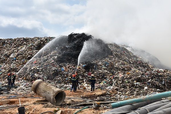 BRVT: Cháy lớn tại khu xử lý chất thải tập trung Tóc Tiên, thị xã Phú Mỹ - Hình 3