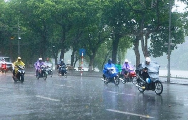 Xuất hiện vùng mây đối lưu, cảnh báo Hà Nội mưa dông - Hình 1