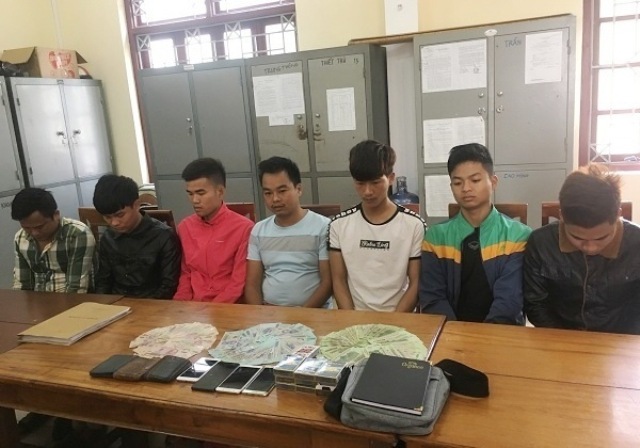 Hà Tĩnh: Bắt giữ ổ nhóm đánh bạc “náo loạn” miền quê