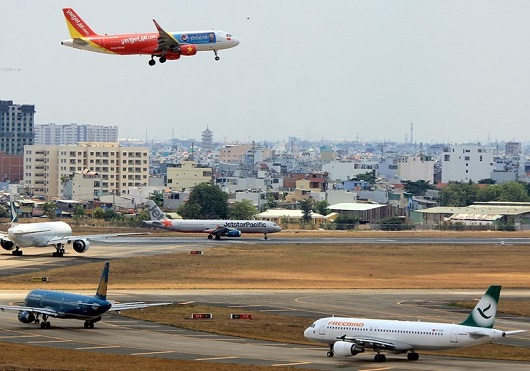 Sân bay thiếu điểm đỗ, sao các hãng vẫn lao vào cuộc đua mua phi cơ?