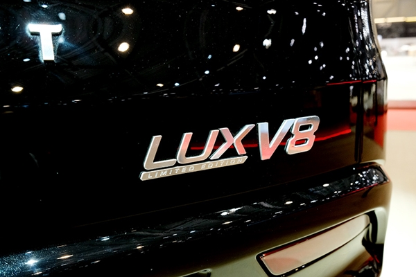 VinFast ra mắt mẫu xe SUV Lux phiên bản đặc biệt tại triển lãm Geneva Motor Show 2019 - Hình 5