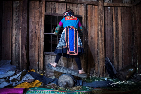 Phụ nữ H’Mông và nghề dệt vải lanh truyền thống ở xã Lùng Tám - Hình 15