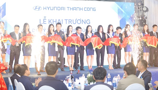 Khai trương đại lý ô tô 3S Hyundai Dũng Lạc tại Hà Tĩnh