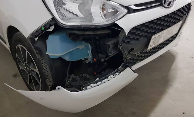 Chung cư HTT Tower: Xe ô tô bị “nhốt” dưới hầm để xe