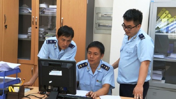 Kiểm soát chặt hàng quá cảnh, tạm nhập tái xuất sang Campuchia