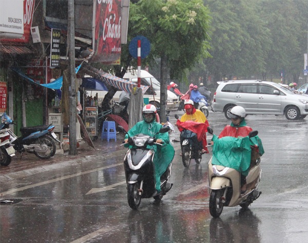 Dự báo thời tiết ngày 19/3/2019: Bắc Bộ mưa dông diện rộng, cảnh báo mưa đá và gió giật mạnh