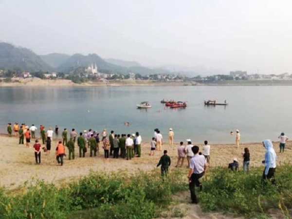 Yêu cầu tăng cường thực hiện phòng chống tai nạn thương tích và đuối nước cho HS và trẻ em