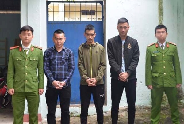 Nghệ An: Bắt nhóm đối tượng chuyên cho vay nặng lãi