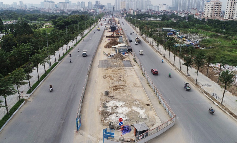 Cận cảnh những hiểm họa trên tuyến đường Phạm Văn Đồng mở rộng