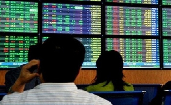 Vi phạm hành chính, vợ Phó TGĐ VPBank bị phạt 40 triệu đồng