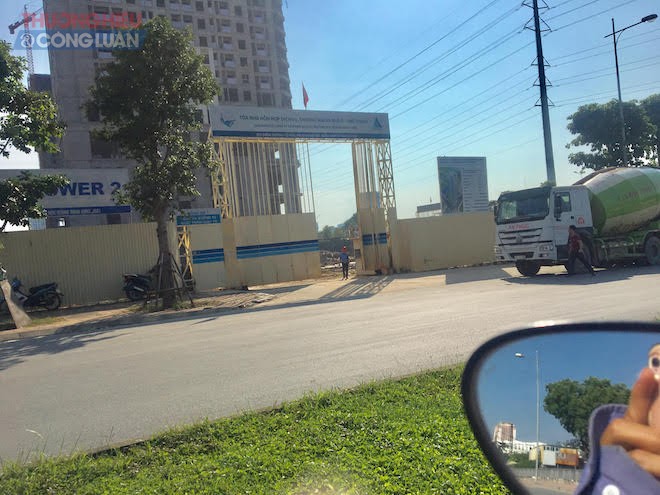 QMS Tower Tố Hữu: Cẩu tháp vươn dài “cánh tay sắt” ra đường gây nguy hiểm giao thông - Hình 4