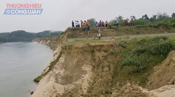 Phú Thọ chỉ đạo tạm dừng khai thác cát sỏi tại xã Đông Khê - Hình 1