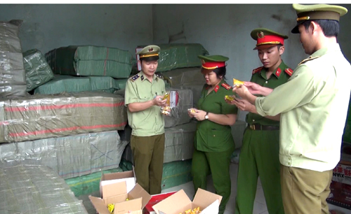 Thanh Hóa: Bắt giữ gần 5 tấn bánh kẹo, đồ chơi nhập lậu