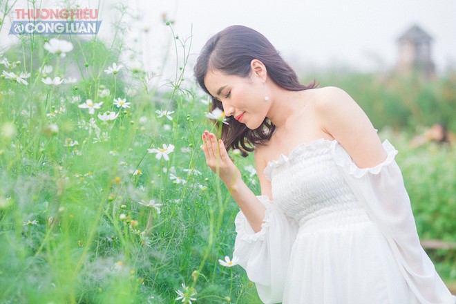 Say đắm nhìn thiếu nữ e ấp trong nắng mới đầu hạ - Hình 8