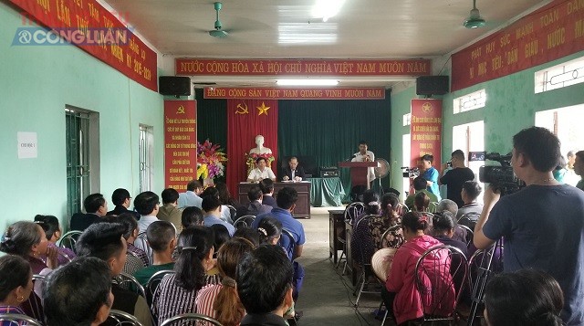 Nóng: Phó Chủ tịch tỉnh Phú Thọ đối thoại với người dân về bức xúc trong khai thác cát sỏi - Hình 2