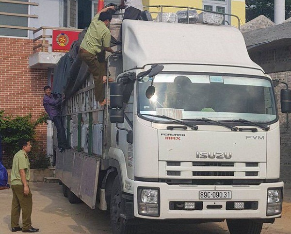 Thu giữ lô hàng lậu lớn tại Quảng Bình