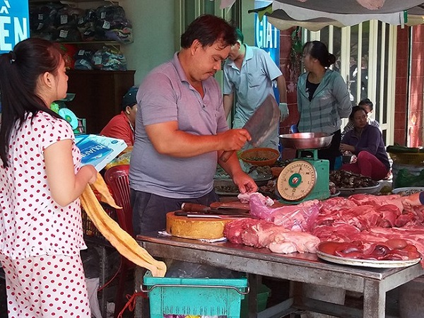 Giá thịt lợn tăng nhẹ từ 1.000 - 3.000 đồng/kg - Hình 1