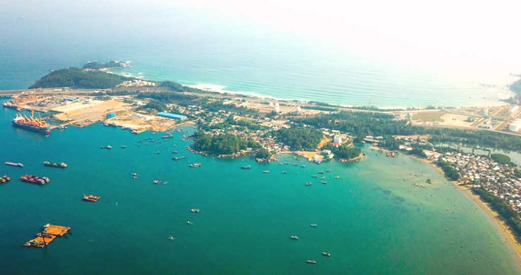 Quảng Ngãi: Đề xuất xây cảng container tiếp nhận tàu hàng siêu trường, siêu trọng KKT Dung Quất - Hình 2