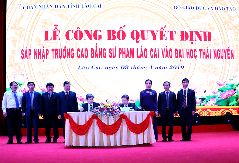 Lễ công bố Quyết định sáp nhập Trường Cao đẳng Sư phạm Lào Cai vào Đại học Thái Nguyên - Hình 2