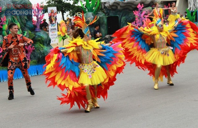 Long lanh sắc màu Lễ hội Carnival giữa đường phố Sầm Sơn - Hình 3