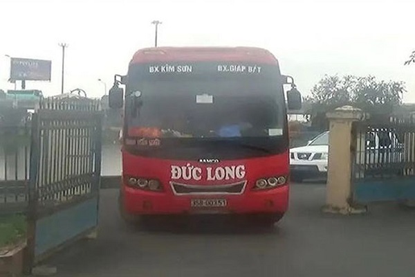 Xử phạt 50 triệu đồng đối với xe khách 29 chỗ ‘nhồi nhét’ 64 người