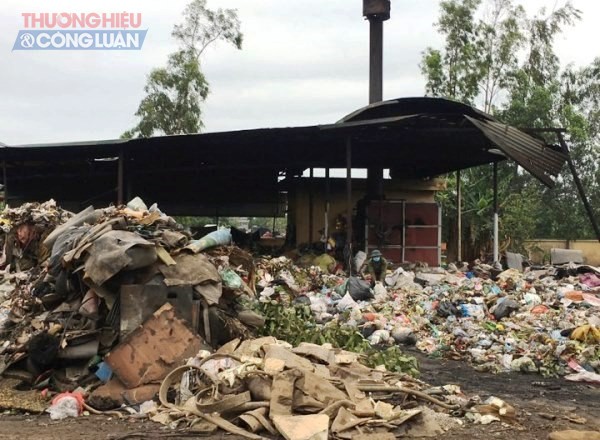 Huyện Yên Lạc (Vĩnh Phúc): Người dân bức xúc vì bãi rác gây ô nhiễm môi trường - Hình 2