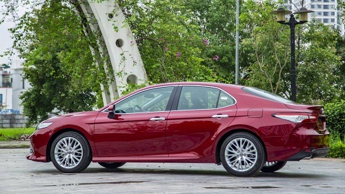 Toyota Việt Nam tiết lộ thông tin về dòng Camry 2019