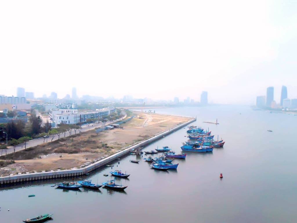 Đà Nẵng: Lắng nghe dư luận, tạm dừng dự án Marina Complex lấn sông Hàn - Hình 1