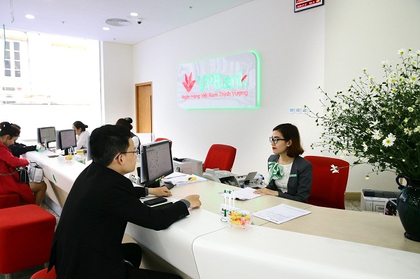 VPBank đạt hơn 7.900 tỷ đồng doanh thu trong quý I - Hình 2