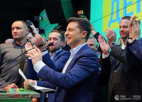 Tổng thống tương lai của Ukraine Vladimir Zelensky là ai?