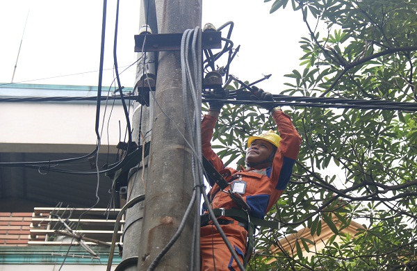 Điện lực Thái Nguyên sẵn sàng cấp điện mùa nắng nóng năm 2019 - Hình 2
