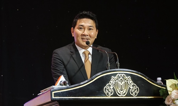 Chân dung doanh nhân Nguyễn Hoài Nam người vừa chi tiền ‘khủng’ mua đội bóng Châu Âu