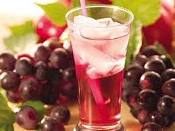 Giải nhiệt ngày nóng với nước ép trái cây