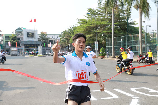 Number 1 Active Chanh Muối tài trợ Giải Việt dã truyền hình Đồng Nai lần thứ 25 - Hình 3