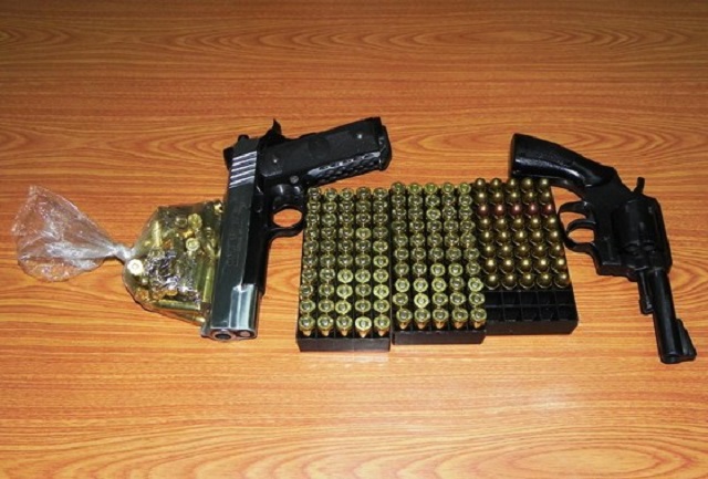 Vận chuyển súng quân dụng trái phép, một thuyền viên bị bắt giữ