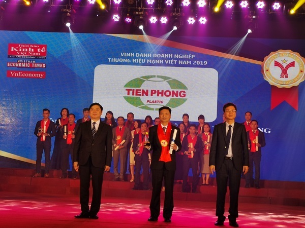 Công ty Cổ phần Nhựa Thiếu niên Tiền Phong vinh dự đón nhận danh hiệu Thương hiệu Mạnh Việt Nam năm 2018 - Hình 1