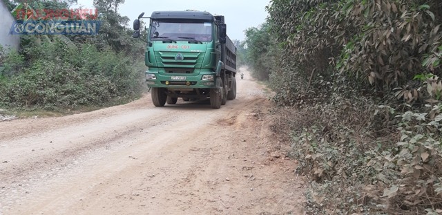 Huyện Yên Thành (Nghệ An): Xe tải “băm” nát đường dân sinh suốt nhiều năm - Hình 4