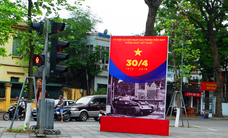 Hà Nội trang hoàng cờ hoa mừng các ngày Lễ lịch sử của đất nước năm 2019 - Hình 7