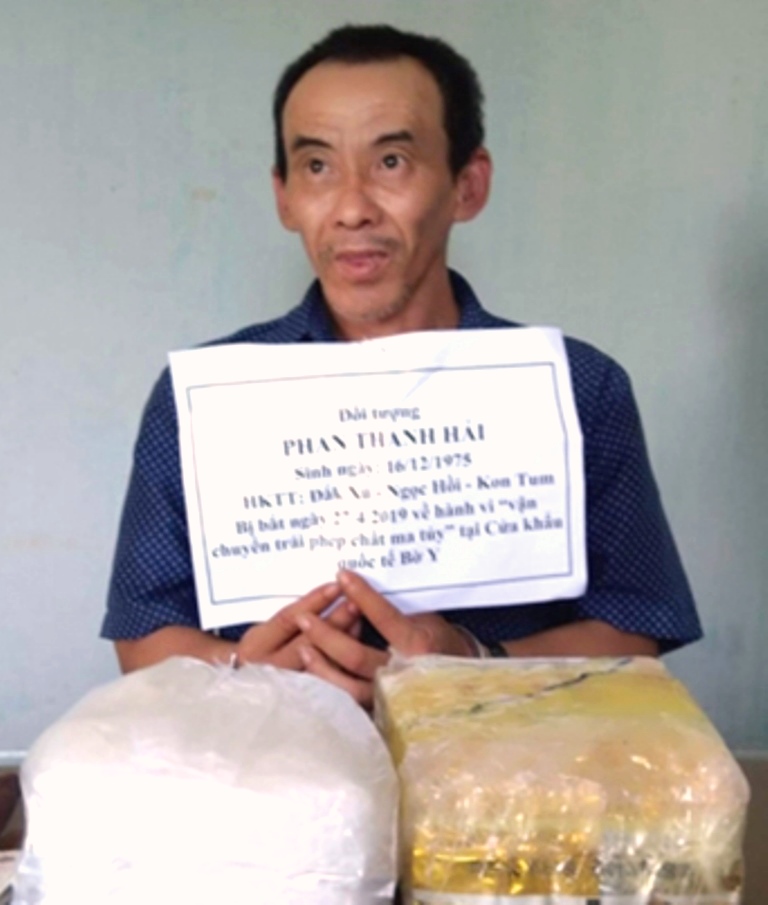 Kon Tum: Bắt ông Phan Thanh Hải cất giấu 2 kg ma túy đá vào Việt Nam tại cửa khẩu Bờ Y - Hình 2