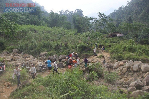 Quế Phong (Nghệ An): Choáng ngợp với vẻ đẹp nguyên sơ, kỳ thú của quần thể thác nước bảy tầng - Hình 8