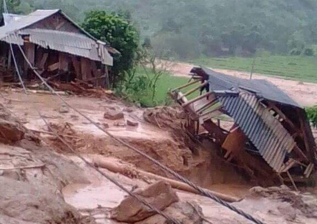 Thanh Hóa: Di dời 322 hộ dân trong vùng nguy cơ lũ và sạt lở trước mùa mưa bão - Hình 1