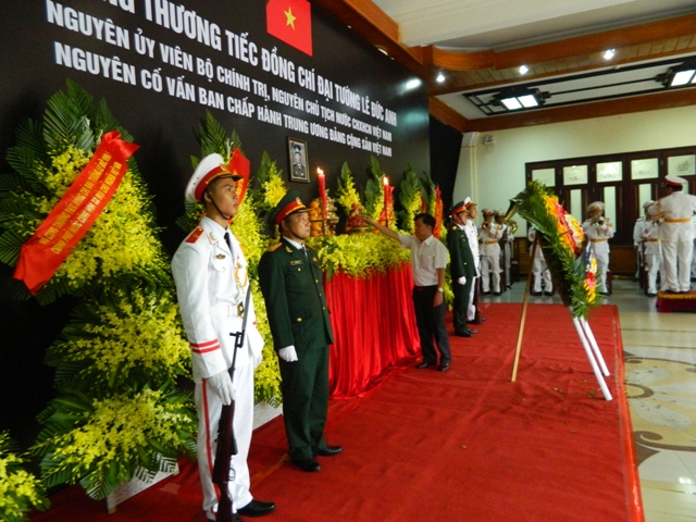 Huế: Lễ viếng trên quê hương Đại tướng- nguyên Chủ tịch nước Lê Đức Anh