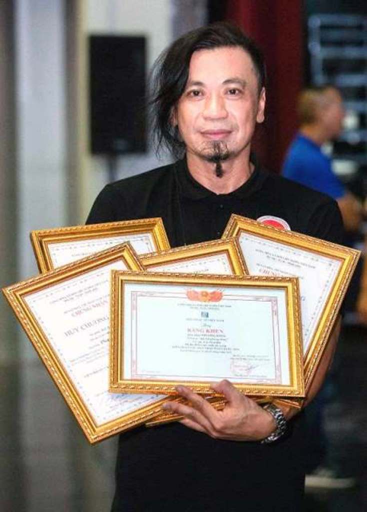 Nghệ sỹ Cao Minh Đức: Tay guitarist “phù thủy” trên sân khấu liên hoan các ban nhạc toàn quốc 2019