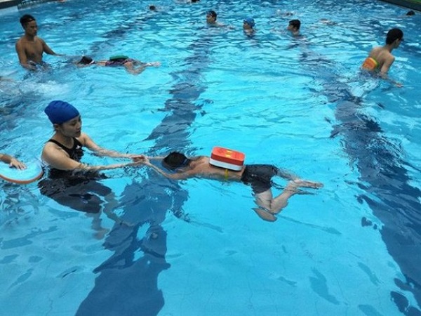 Hà Nội: Phát động toàn dân tập luyện môn bơi, phòng, chống đuối nước - Hình 1