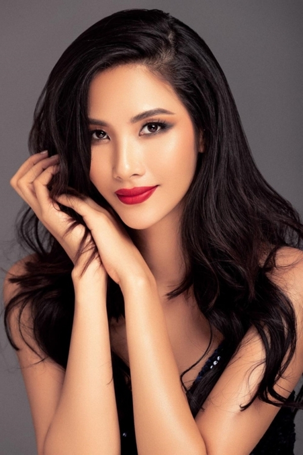 Hoàng Thùy chính thức đại diện Việt Nam chinh chiến tại Miss Universe 2019