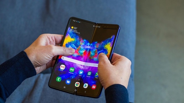 Toàn bộ đơn hàng đặt trước Galaxy Fold đứng trước nguy cơ bị hủy