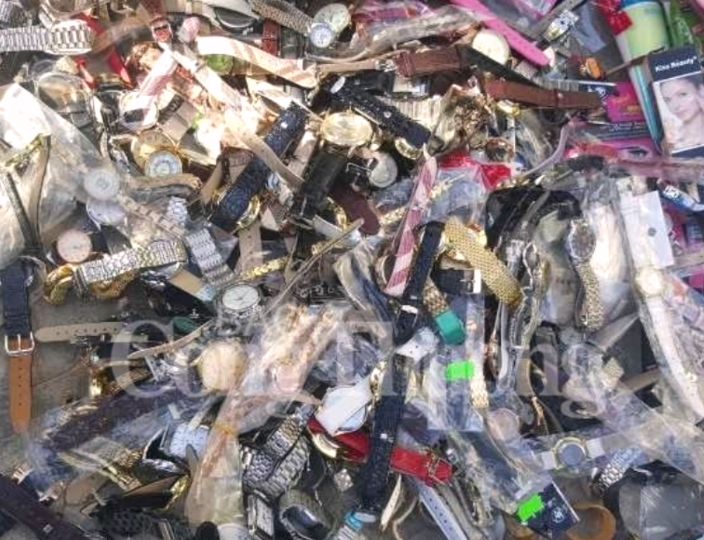 Đà Nẵng: Thu giữ gần 1.300 đồng hồ đeo tay giả mạo nhãn hiệu