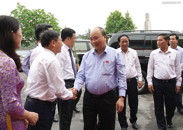 Thủ tướng tiếp xúc cử tri tại Kiến Thuỵ, Hải Phòng - Hình 1