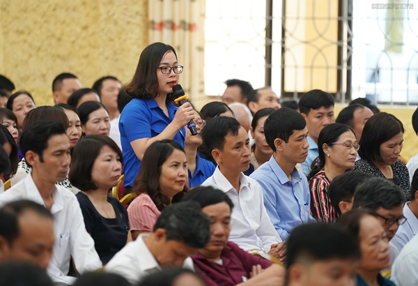 Thủ tướng tiếp xúc cử tri tại Kiến Thuỵ, Hải Phòng - Hình 6